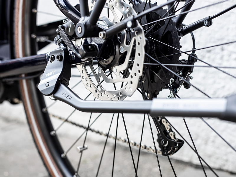 Trek Verve+ 2 Lowstep 300wh Electric Hybrid Bike in Blue-2